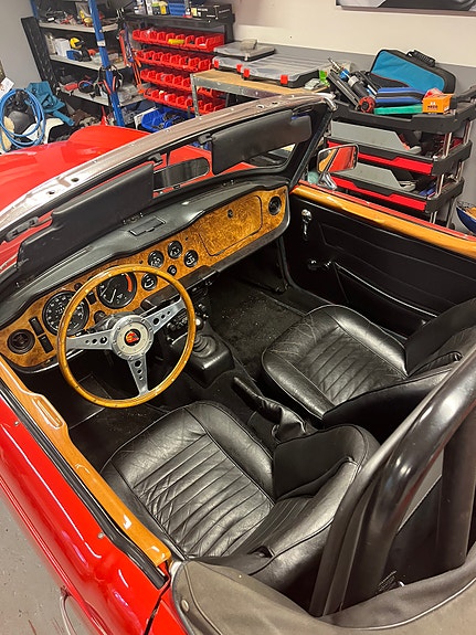 Triumph TR6 6 of 10
