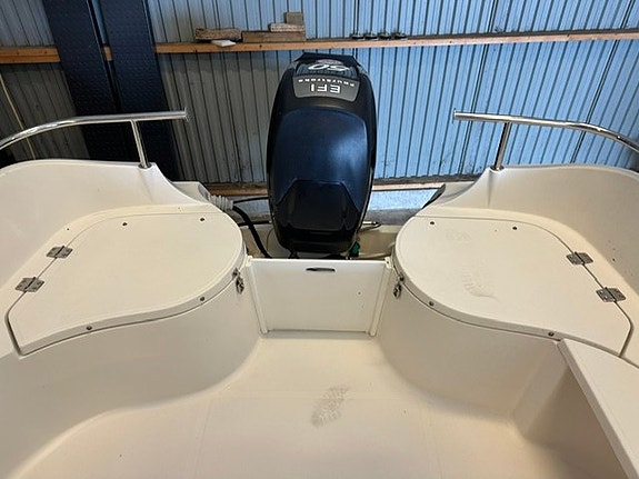 Vi har nöjet att presentera en mycket fin Örnvik 470 Cruiser 9 of 12