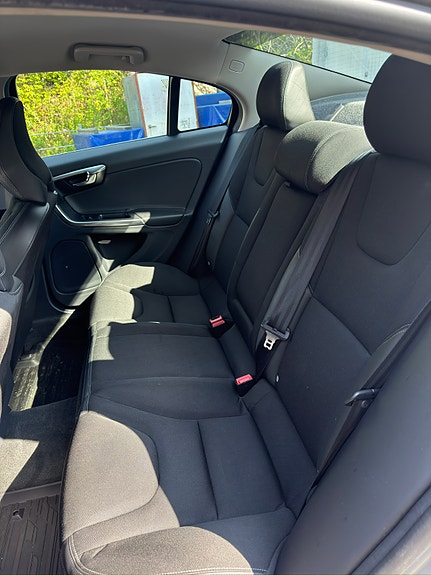 Volvo S60 6 of 9
