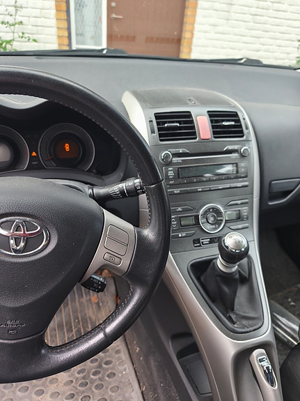 Toyota Auris 3 of 4