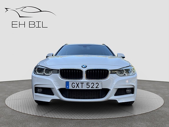 BMW 320d 2 of 5