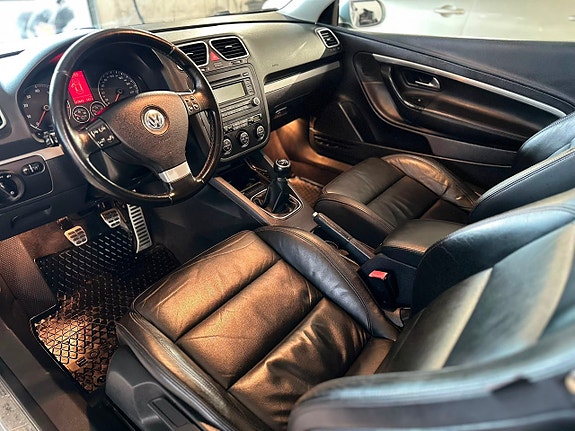 Volkswagen Eos 11 of 19