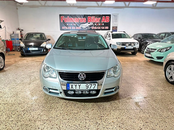 Volkswagen Eos 2 of 19