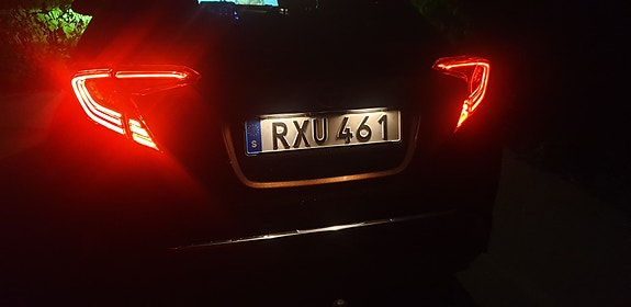 Toyota C-HR 14 of 16