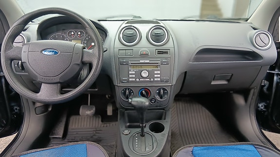 Ford Fiesta 5 of 5
