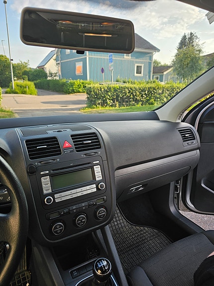 Volkswagen Golf V 13 of 15
