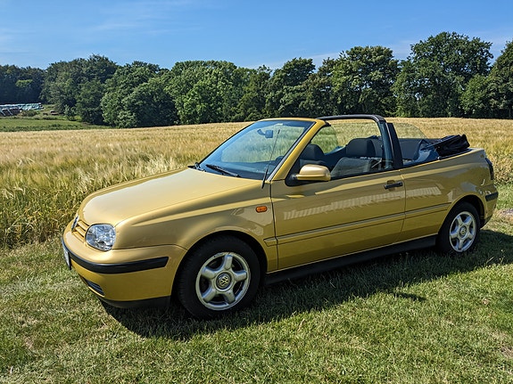 Volkswagen Golf III 2 of 5
