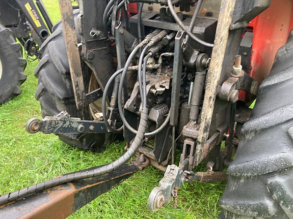 Skogstraktor Valmet 505 med FMV 290 kran 7 of 12