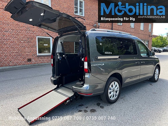 Ford Connect Tourneo 28 of 30