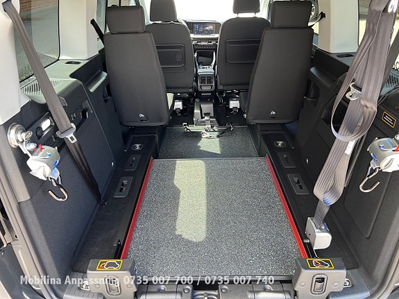 Ford Connect Tourneo 15 of 30
