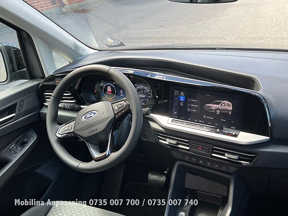 Ford Connect Tourneo 27 of 30