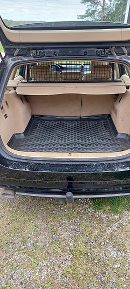 BMW 318d 4 of 6