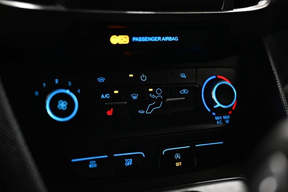 Ford Transit Connect 26 of 30