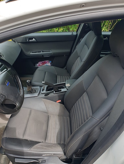 Volvo V50 4 of 5