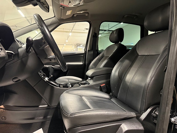Ford S-MAX 11 of 16
