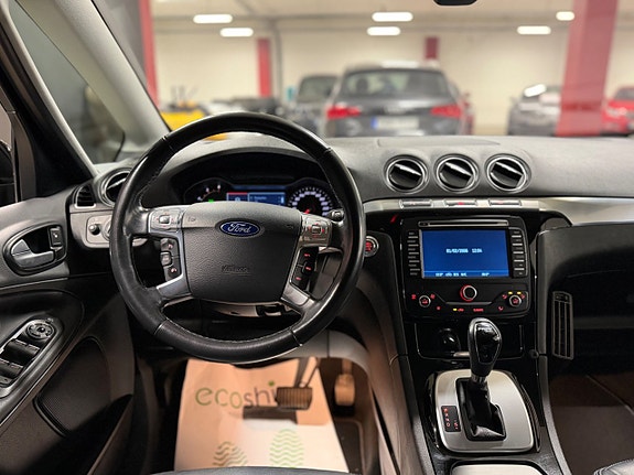 Ford S-MAX 12 of 16