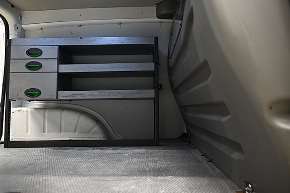 Volkswagen Caddy 9 of 27