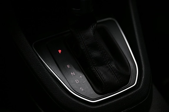 Volkswagen Caddy 18 of 27