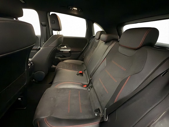 Mercedes-Benz B200 d 11 of 30