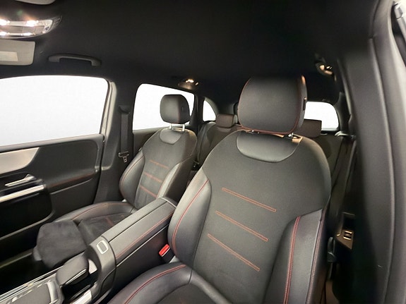 Mercedes-Benz B200 d 15 of 30