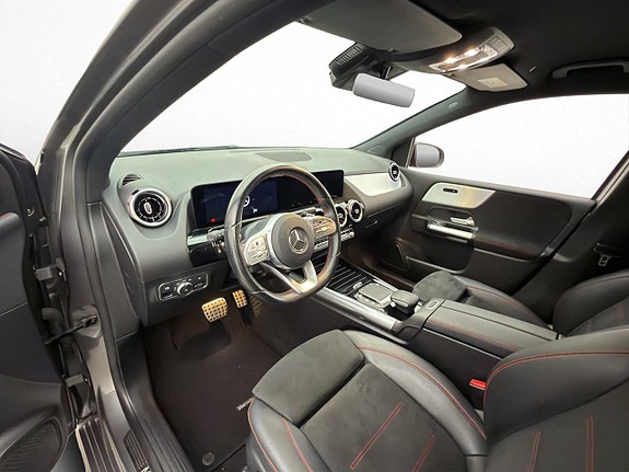 Mercedes-Benz B200 d 14 of 30