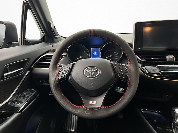 Toyota C-HR 19 of 30