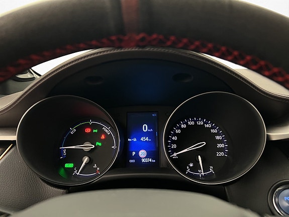Toyota C-HR 22 of 30