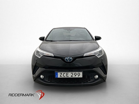 Toyota C-HR 2 of 30