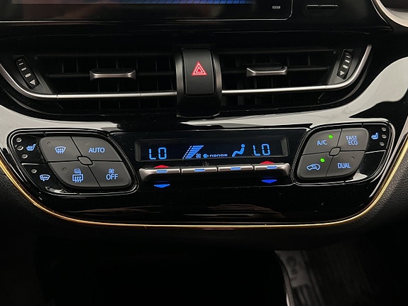 Toyota C-HR 25 of 30