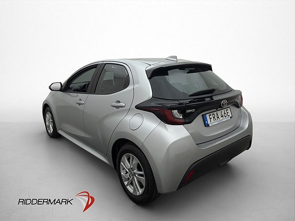 Toyota Yaris 6 of 30