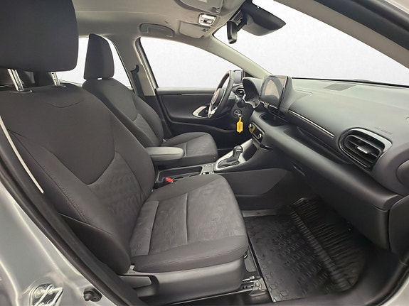 Toyota Yaris 26 of 30