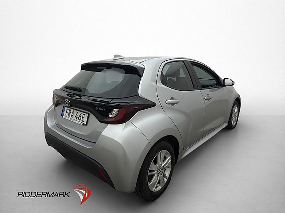 Toyota Yaris 8 of 30