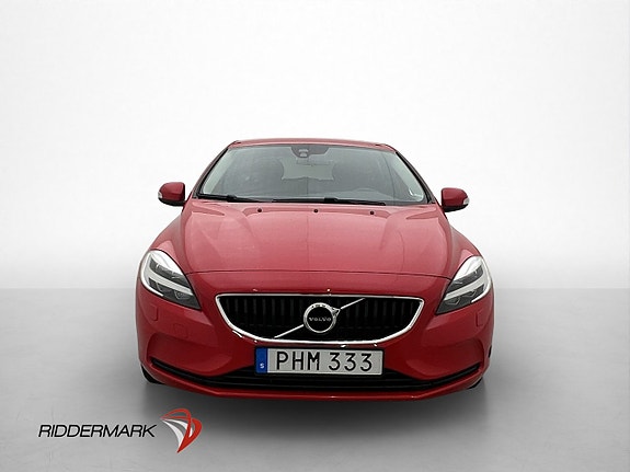 Volvo V40 2 of 5