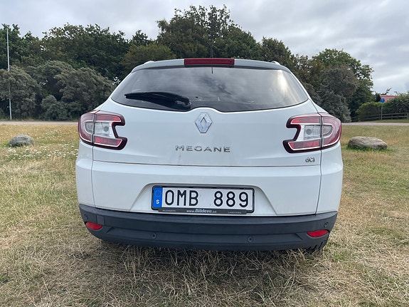 Renault Megane III 3 of 5