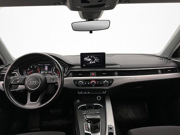 Audi A4 14 of 30