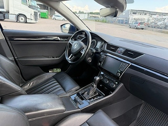Skoda Superb 6 of 7