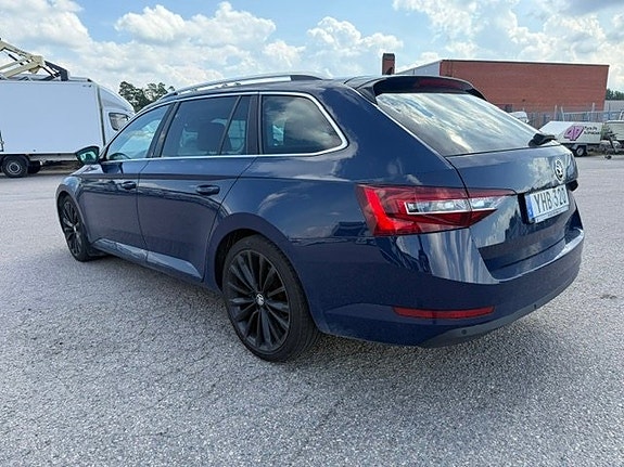 Skoda Superb 4 of 7