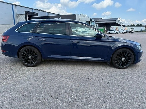Skoda Superb 3 of 7