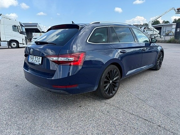 Skoda Superb 5 of 7