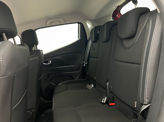 Renault Clio 24 of 29