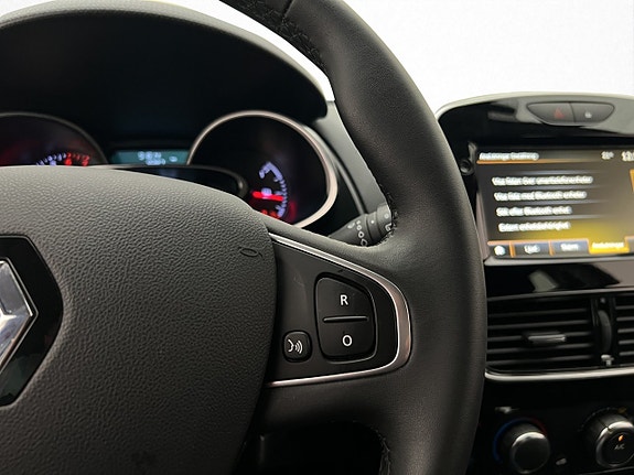 Renault Clio 16 of 29