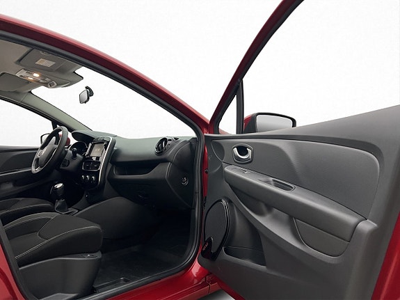 Renault Clio 22 of 29