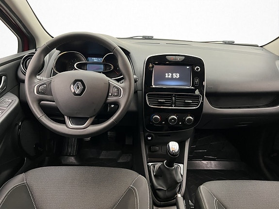 Renault Clio 12 of 29