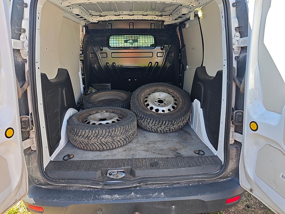 Ford Transit Connect 3 of 5