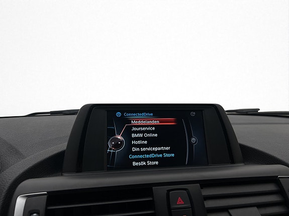 BMW 118i 24 of 30