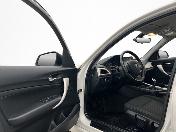 BMW 118i 20 of 30