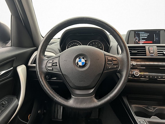 BMW 118i 19 of 30