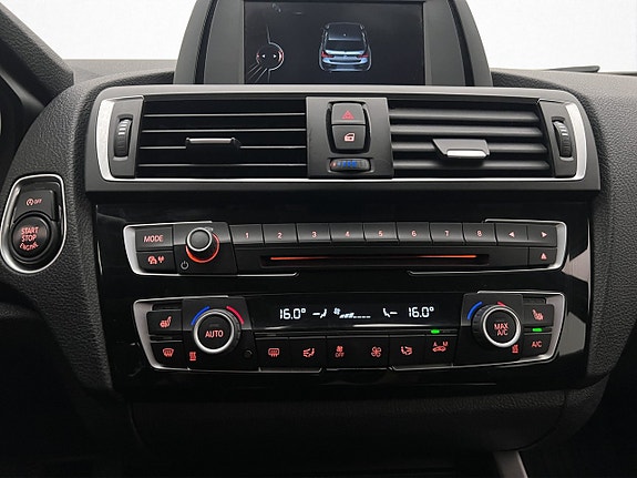 BMW 118i 27 of 30