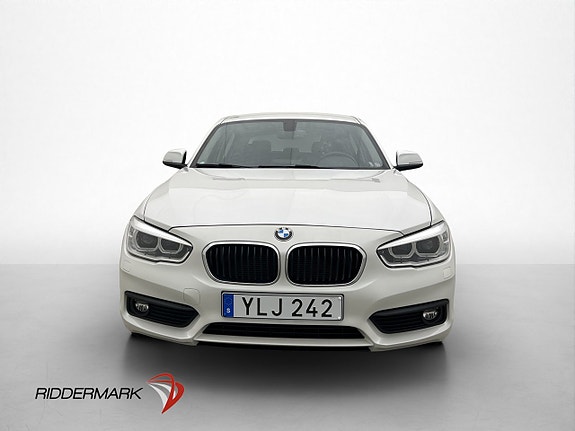 BMW 118i 2 of 30