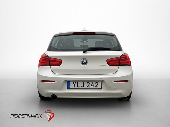 BMW 118i 7 of 30